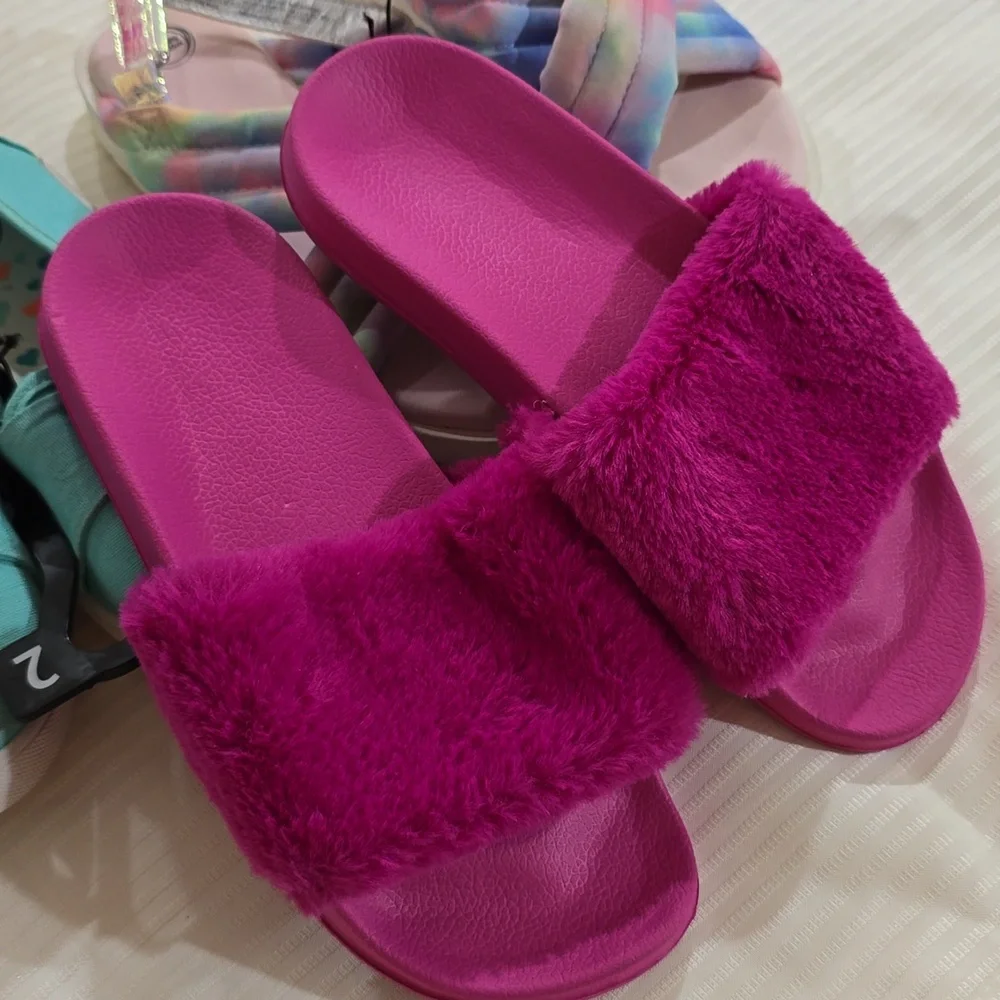 Girl's Shoe Bundle - Picture 2 of 12